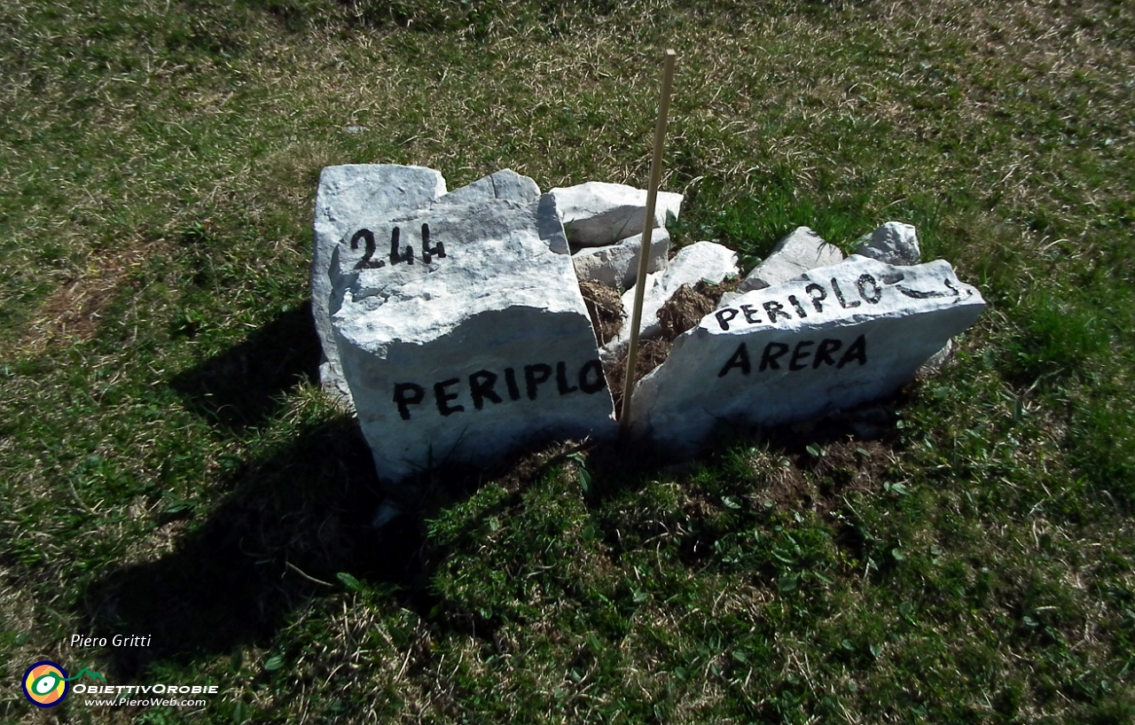 16 ed anche del sentiero 244 del 'Periplo dell'Arera'....JPG